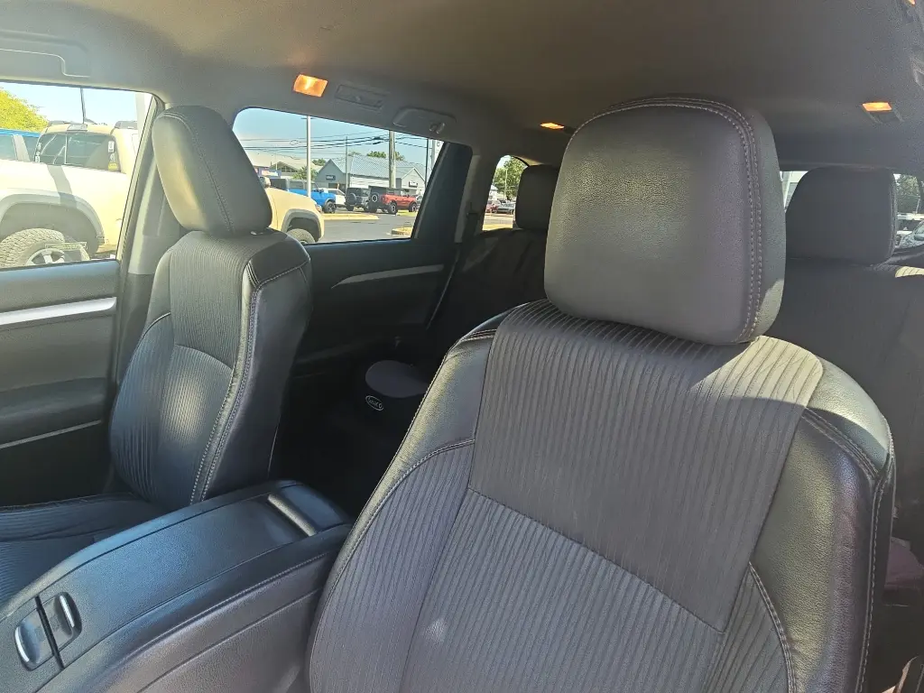 2016 Toyota Highlander - $14,975