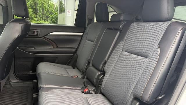 2015 Toyota Highlander LE
