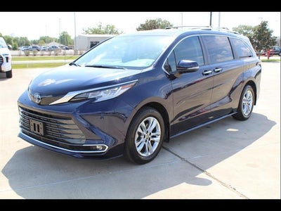 2024 Toyota Sienna Limited 7-Passenger 4DR Mini-Van