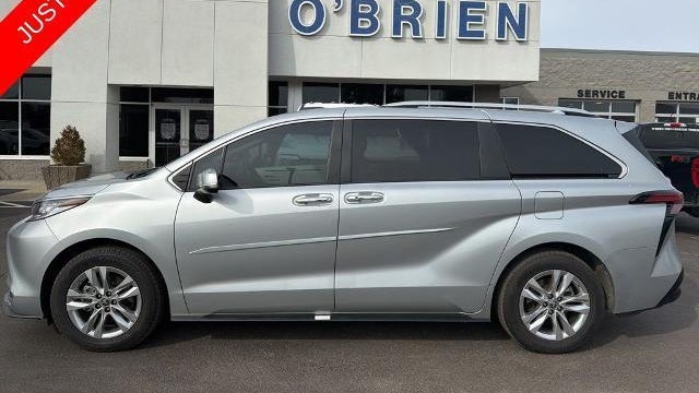 Preowned 2024 Toyota Sienna Limited 7-Passenger for Sale