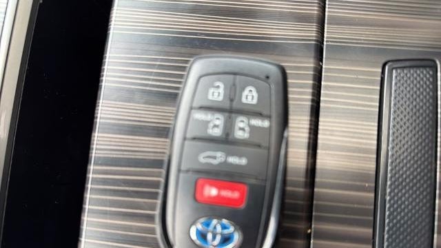 2024 Toyota Sienna Limited 7-Passenger