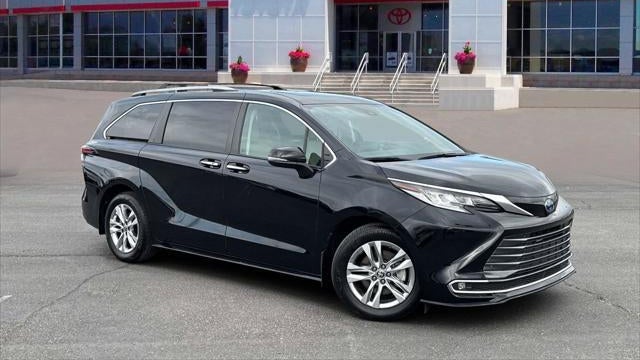 Preowned 2024 Toyota Sienna Limited 7-Passenger for Sale