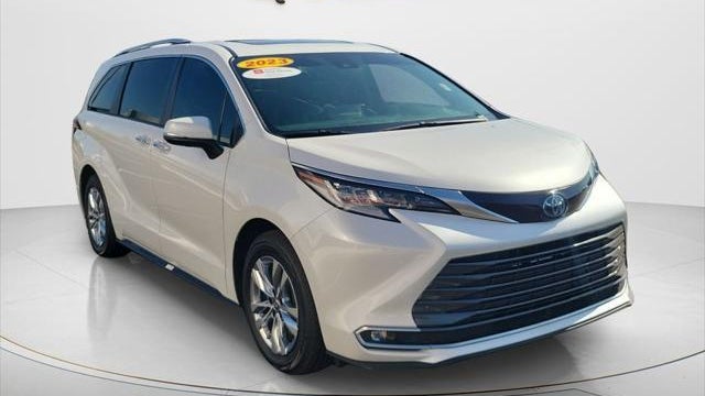 2023 Toyota Sienna Limited 7-Passenger