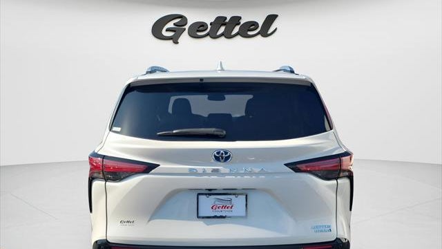 2023 Toyota Sienna Limited 7-Passenger