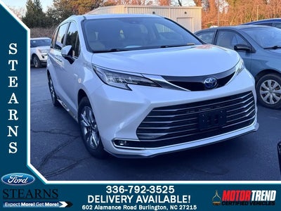 Photo of a 2024 Toyota Sienna Limited 7-Passenger 4DR Mini-Van for sale