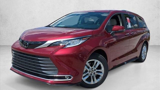 Preowned 2026 Toyota Sienna Limited 7-Passenger for Sale