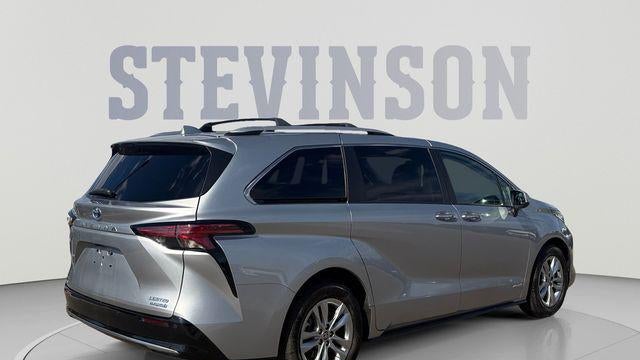 2021 Toyota Sienna Limited 7-Passenger