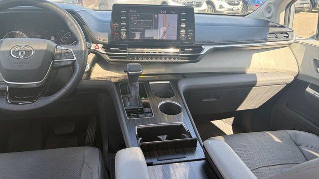 2021 Toyota Sienna Limited 7-Passenger