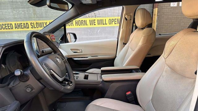 2022 Toyota Sienna Limited 7-Passenger