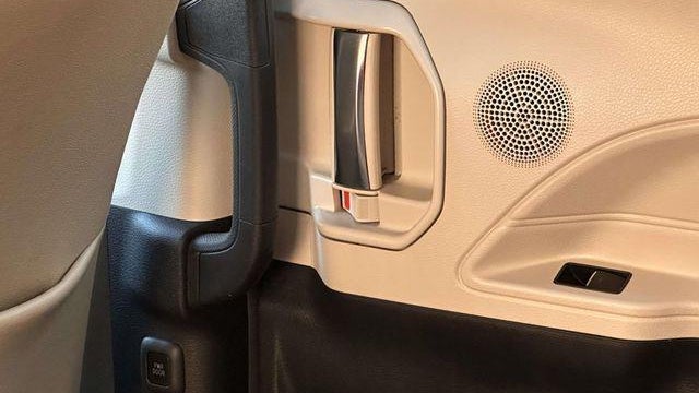 2022 Toyota Sienna Limited 7-Passenger