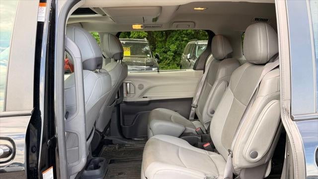 2022 Toyota Sienna Limited 7-Passenger