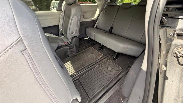 2022 Toyota Sienna Limited 7-Passenger