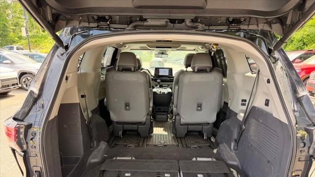 2022 Toyota Sienna Limited 7-Passenger