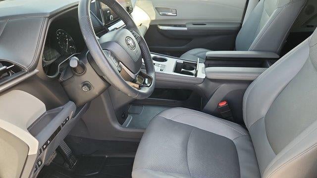 2023 Toyota Sienna Limited 7-Passenger