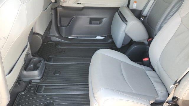 2023 Toyota Sienna Limited 7-Passenger