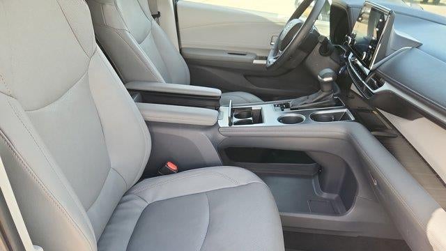 2023 Toyota Sienna Limited 7-Passenger