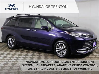 2022 Toyota Sienna AWD Limited 7-Passenger 4DR Mini-Van