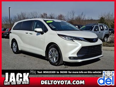 Photo of a 2021 Toyota Sienna AWD Limited 7-Passenger 4DR Mini-Van for sale