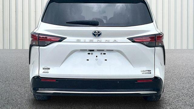 2022 Toyota Sienna Limited 7-Passenger