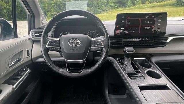 2022 Toyota Sienna Limited 7-Passenger
