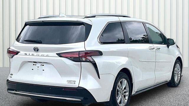 2022 Toyota Sienna Limited 7-Passenger