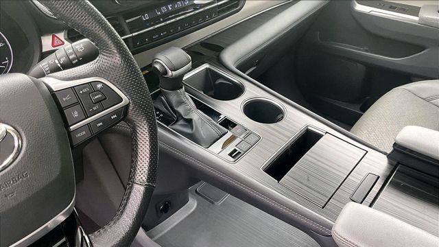 2022 Toyota Sienna Limited 7-Passenger