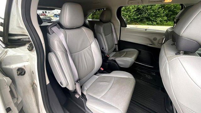 2022 Toyota Sienna Limited 7-Passenger