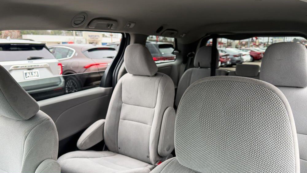 2020 Toyota Sienna L 7-Passenger