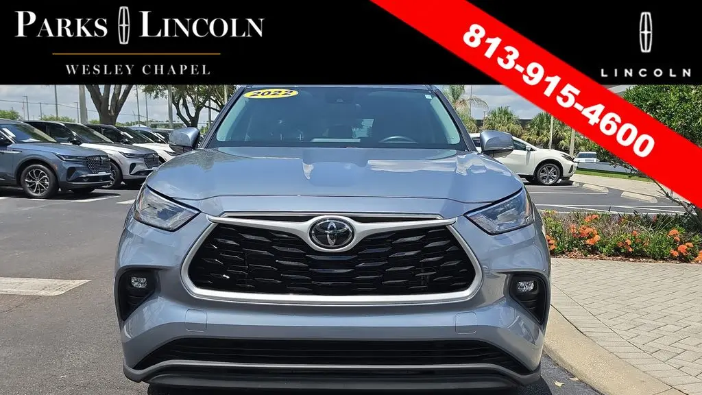 2022 Toyota Highlander LE