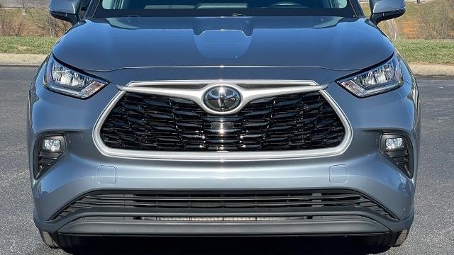 2020 Toyota Highlander LE