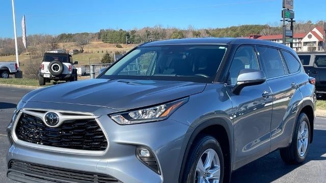 2020 Toyota Highlander LE