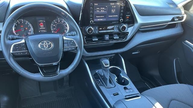 2020 Toyota Highlander LE