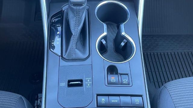 2020 Toyota Highlander LE