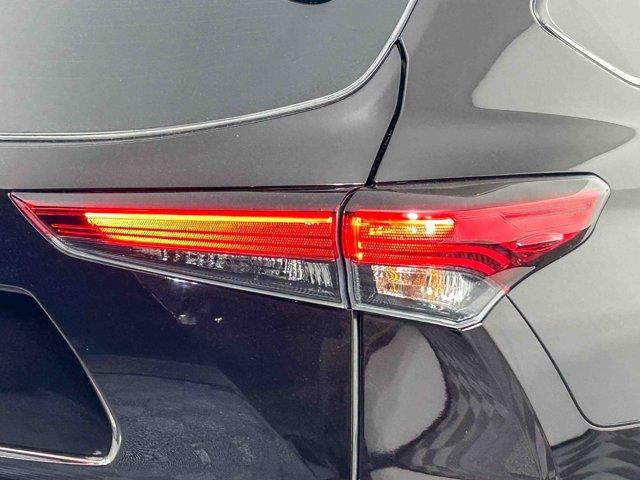 2021 Toyota Highlander - $23,888