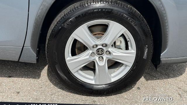 2021 Toyota Highlander LE