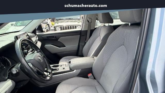2021 Toyota Highlander LE