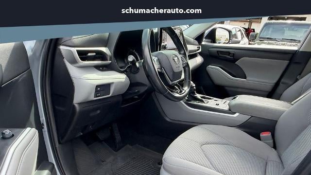 2021 Toyota Highlander LE
