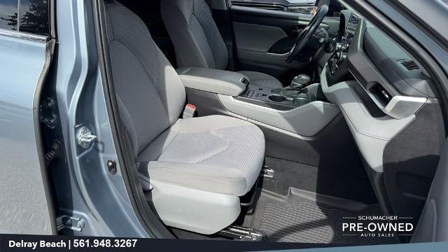 2021 Toyota Highlander LE