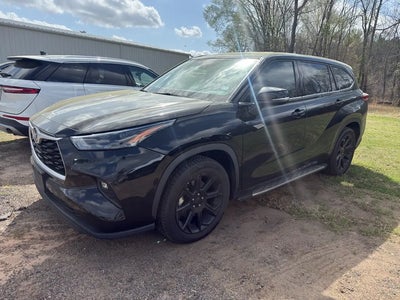 2022 Toyota Highlander LE 4DR SUV