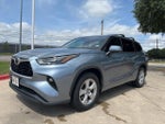 2022 Highlander Thumbnail 4