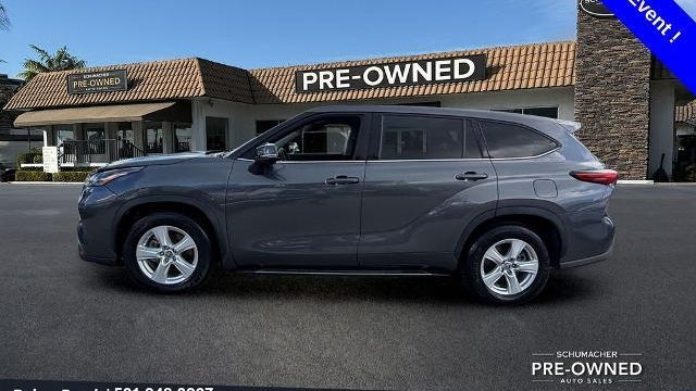 2021 Toyota Highlander LE