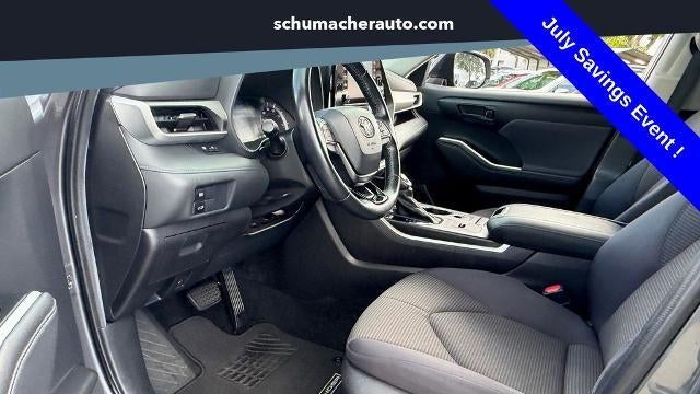 2021 Toyota Highlander LE
