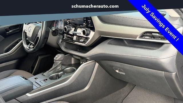 2021 Toyota Highlander LE