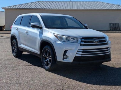 2019 Toyota Highlander LE 4DR SUV (3.5L V6)