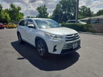2017 Highlander Thumbnail 1