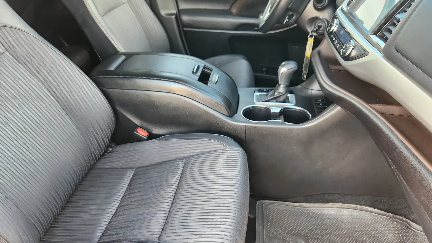 2018 Toyota Highlander LE