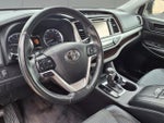 2019 Highlander Thumbnail 13
