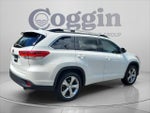 2018 Highlander Thumbnail 5