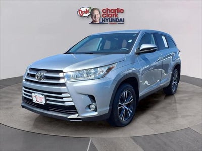 2019 Toyota Highlander LE Plus 4DR SUV