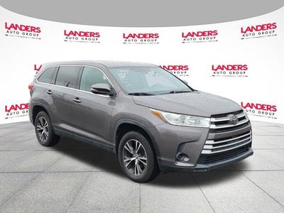 2019 Toyota Highlander LE 4DR SUV (3.5L V6)